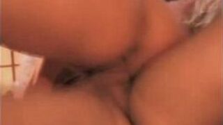 Удивительную блондинку с большими сиськами жестко трахнули - порно видео