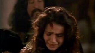 Рона Де Риччи Яма и маятник - порно видео