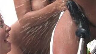 Один, чтобы наслаждаться машиной - порно видео